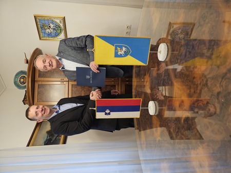 Podpis pogodbe sončne elektarne